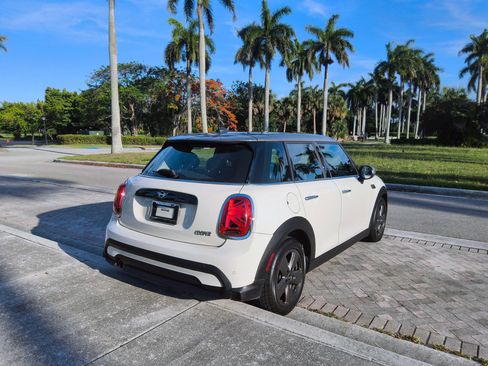 Used 2023 MINI Cooper 4-Door Hardtop FWD image 19