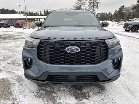 New 2026 Ford Explorer ST-Line w/ ST-Line Street Pack image 8