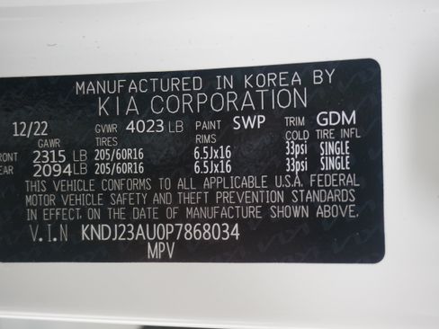 Used 2023 Kia Soul LX w/ LX Technology Package FWD image 28