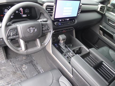 Certified 2026 Toyota Tundra Limited AWD/4WD image 12