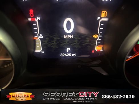 Used 2023 Jeep Gladiator Mojave w/ Trailer Tow Package image 36