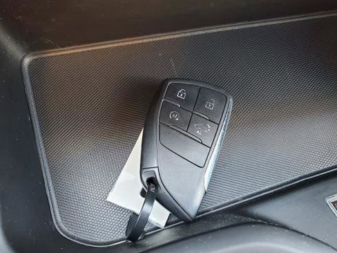 Used 2022 GMC Sierra 1500 Denali w/ Denali Reserve Package image 21