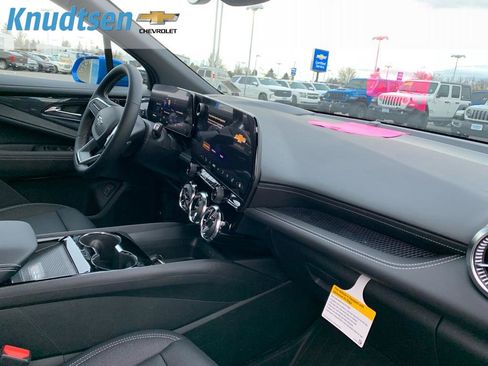 New 2026 Chevrolet Blazer EV LT AWD/4WD image 18