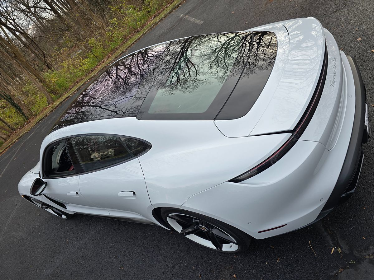 Used 2020 Porsche Taycan Turbo AWD/4WD image 84