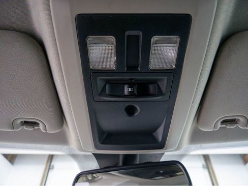 Used 2016 RAM 1500 Classic SLT AWD/4WD image 20