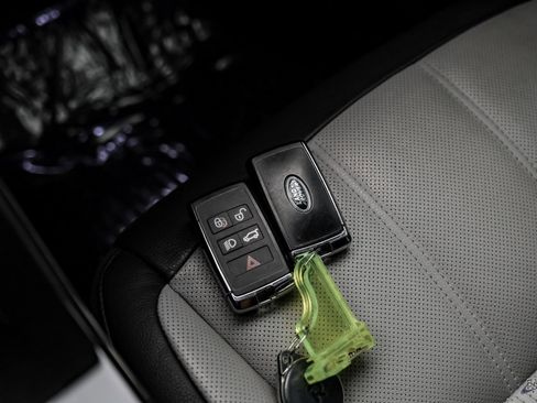 Used 2023 Land Rover Range Rover Evoque R-Dynamic S image 72