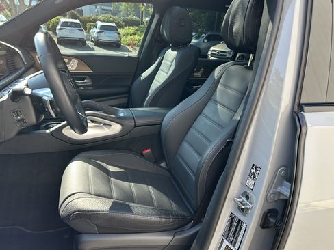 Certified 2025 Mercedes-Benz GLS 450 4MATIC image 23