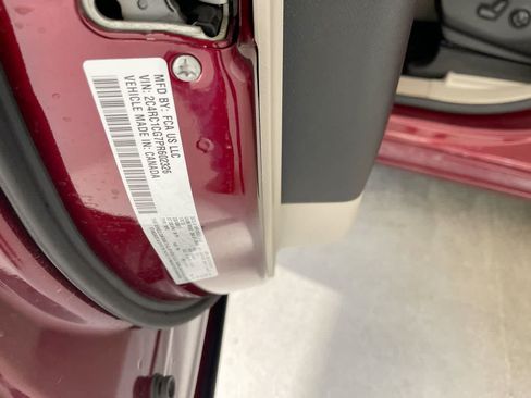 Used 2023 Chrysler Voyager LX FWD image 27