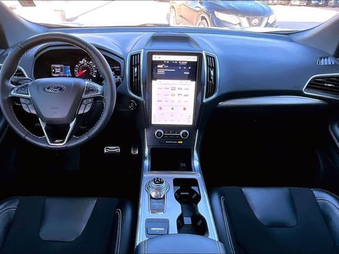 Used 2023 Ford Edge ST image 15