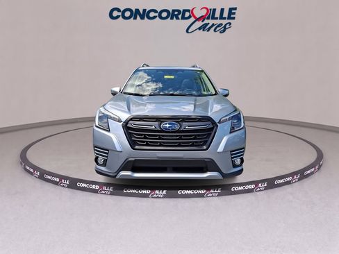 Used 2022 Subaru Forester Touring AWD/4WD image 2