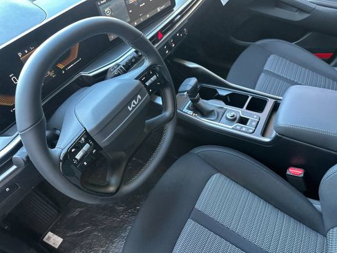 New 2026 Kia Sorento LX image 10