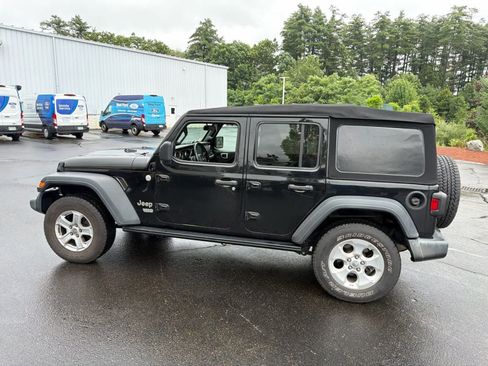 Used 2019 Jeep Wrangler Unlimited Sport S AWD/4WD image 8