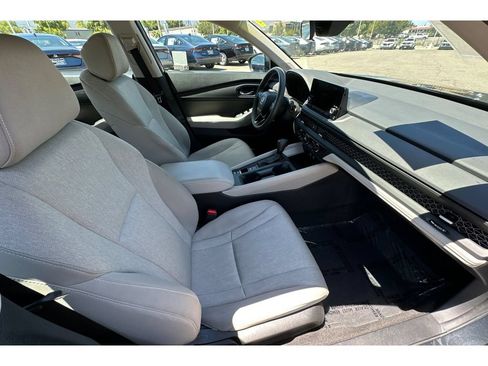 Used 2024 Honda Accord EX image 18