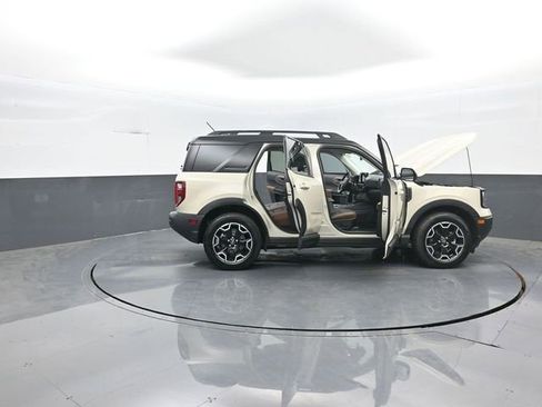 Used 2025 Ford Bronco Sport Outer Banks AWD/4WD image 42