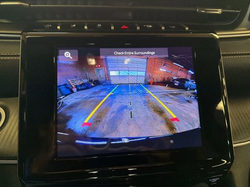 Used 2025 Jeep Grand Cherokee L Laredo RWD image 24