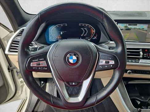 Used 2022 BMW X5 xDrive40i w/ Luxury Seating Package AWD/4WD image 14