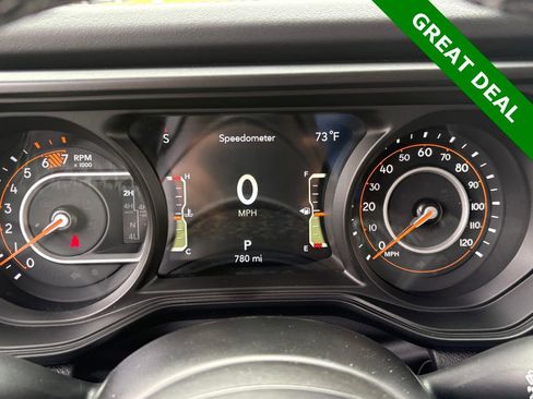 Used 2025 Jeep Wrangler Unlimited Rubicon image 21