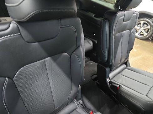 New 2026 Jeep Grand Cherokee L Limited AWD/4WD image 11