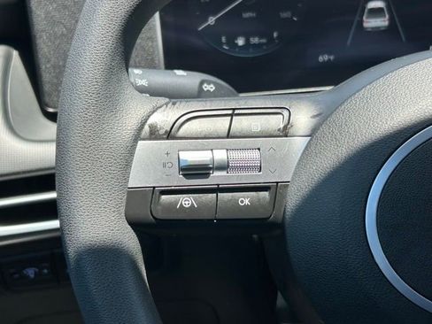 Used 2025 Hyundai Santa Cruz SEL FWD image 20