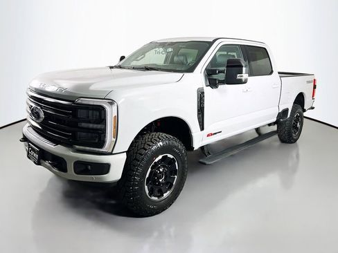 New 2026 Ford F350 Platinum w/ Tremor Off-Road Package image 5