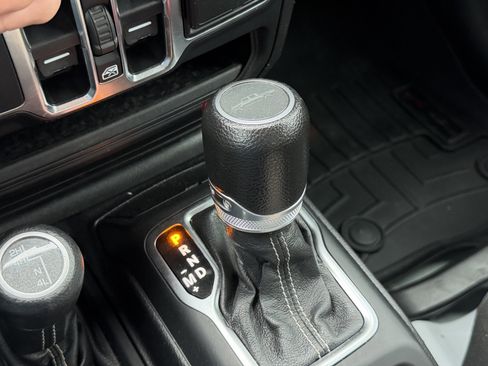 Used 2020 Jeep Gladiator Overland image 72