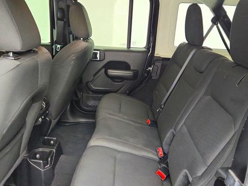 Used 2020 Jeep Wrangler Unlimited Sport S image 20