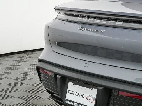 New 2026 Porsche Taycan 4S AWD/4WD image 32