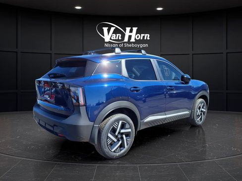 New 2026 Nissan Kicks SV w/ Charging Package FWD image 5