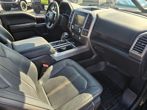 Used 2015 Ford F150 Platinum w/ Equipment Group 701A Luxury AWD/4WD image 12