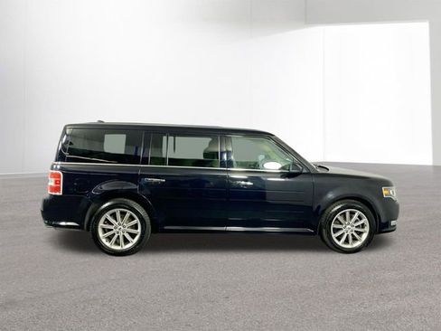 Used 2019 Ford Flex Limited image 33