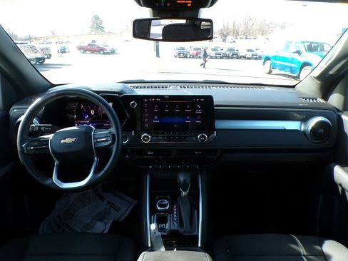 Used 2023 Chevrolet Colorado LT w/ LT Convenience Package II image 9