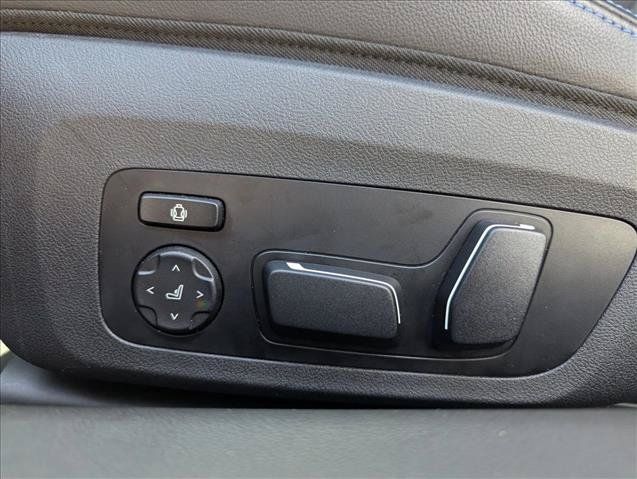 Used 2025 BMW M2 w/ Lighting Package RWD image 11