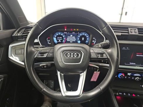 Used 2022 Audi Q3 2.0T Premium Plus w/ Premium Plus Package AWD/4WD image 18