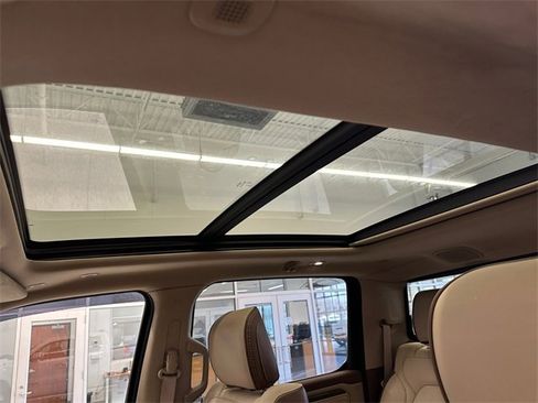 Used 2020 RAM 1500 Laramie image 18