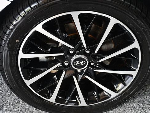 Used 2021 Hyundai Sonata Limited FWD image 18