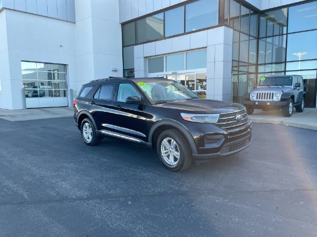 Used 2022 Ford Explorer XLT AWD/4WD image 6