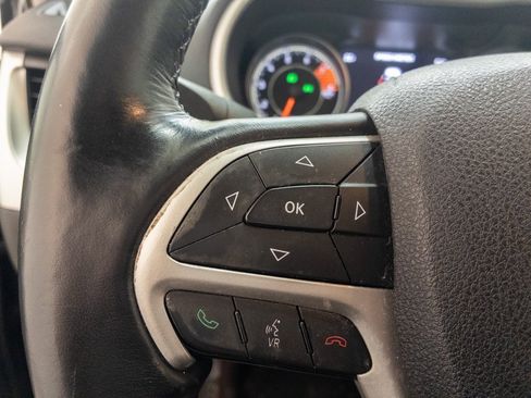 Used 2016 Jeep Cherokee Limited w/ Luxury Group image 21