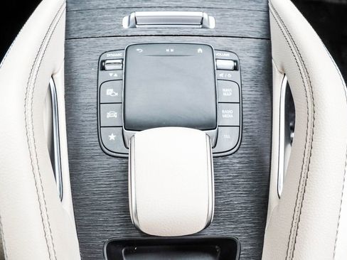 Used 2021 Mercedes-Benz GLE 350 4MATIC image 25