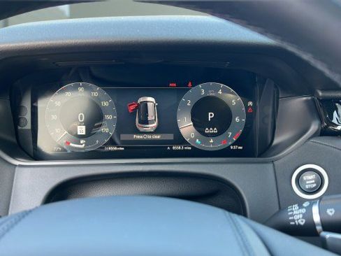 Used 2024 Land Rover Range Rover Velar Dynamic SE image 31