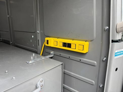 Used 2018 Ford Transit 250 148 Low Roof image 33