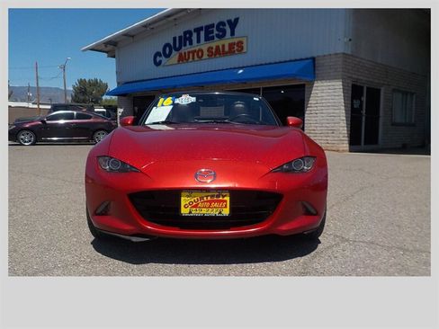 Used 2016 MAZDA MX-5 Miata Grand Touring RWD image 25