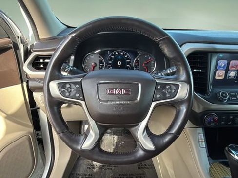 Used 2018 GMC Acadia Denali w/ Technology Package image 11