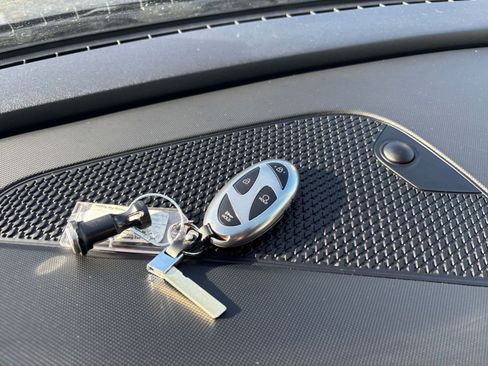 Used 2025 Hyundai Elantra SEL image 21