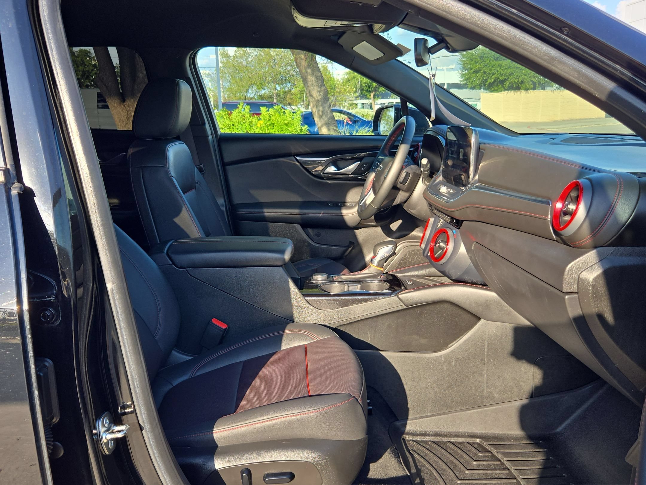 Certified 2023 Chevrolet Blazer RS FWD image 25