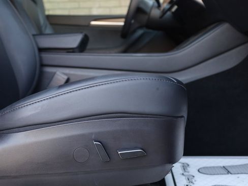 Used 2022 Tesla Model Y Performance AWD/4WD image 24
