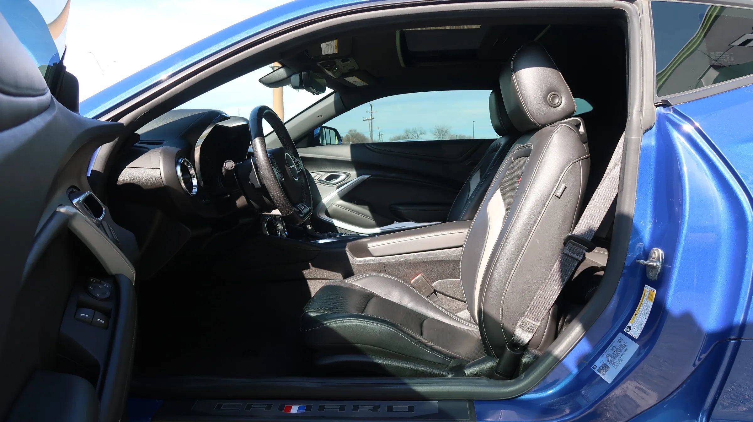 Used 2021 Chevrolet Camaro SS RWD image 15