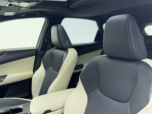 Used 2024 Lexus NX 250 250 NAV,CAM,SUNROOF,HTD STS,BL image 32