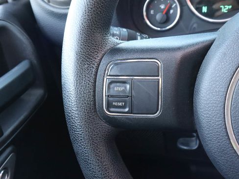 Used 2015 Jeep Wrangler Sport image 22