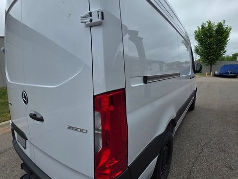 New 2026 Mercedes-Benz Sprinter 2500 image 2