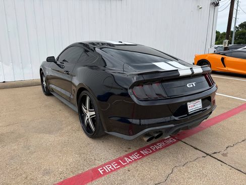 Used 2018 Ford Mustang GT Premium RWD image 4